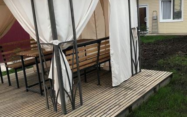 Shans Hotel