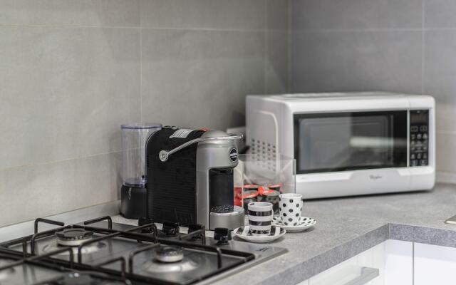 Modern Sorrento two bedroom Apartment with Terrace