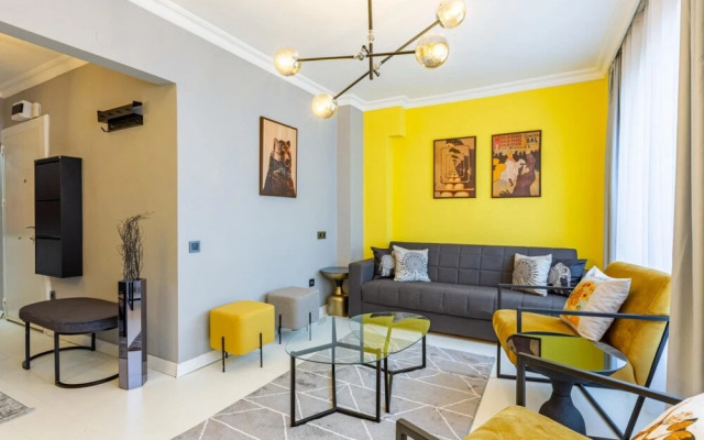 Flat Central Location on Rumeli Street Nisantasi
