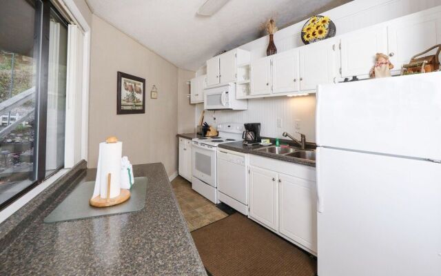 1429 Zurich Rd Chalet