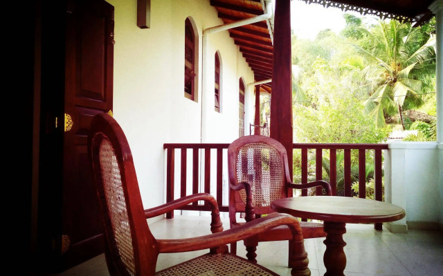 Villa Frangipani