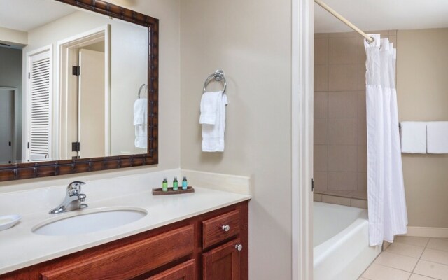 Royal Sea Cliff Condo