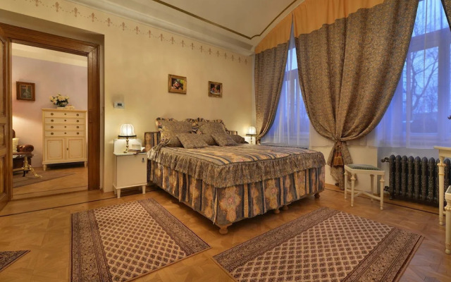 Luxurious Apartment Near River in Cezch Republic