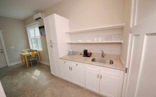 Beyond The Wall Bed and Breakfast