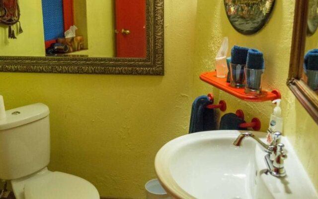 Mariaggi's Theme Suite Hotel & Spa
