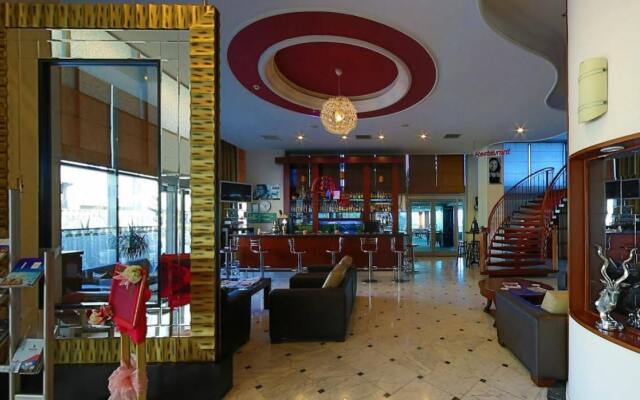 Kndf Marine Hotel