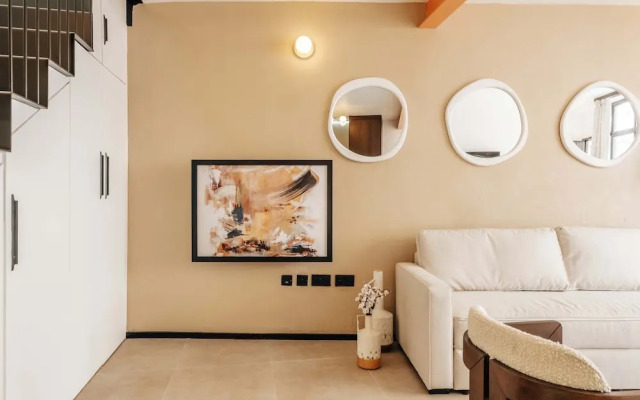 The Primrose Mews in Greater London