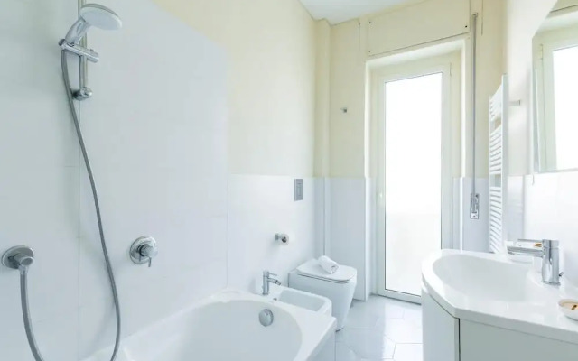 Chiaia Mon Amour Elegant Flat by Napoliapartments