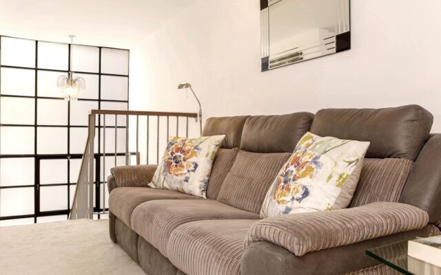 JOIVY Splendid 1 Bedroom Flat near St. Paul's Cathedral