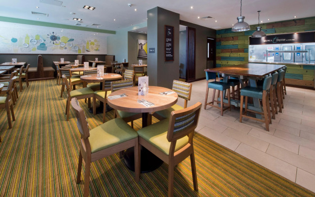 Premier Inn Bournemouth East Cliff