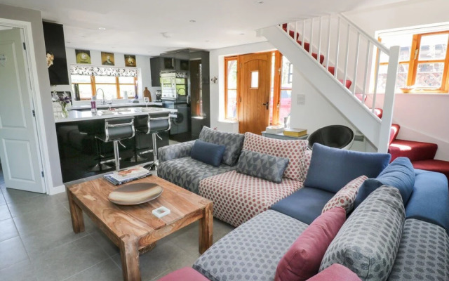 Woodstock Lodge