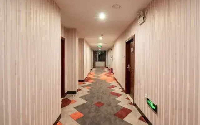 Liya Hotel (Qingyuan Qingcheng Middle School)