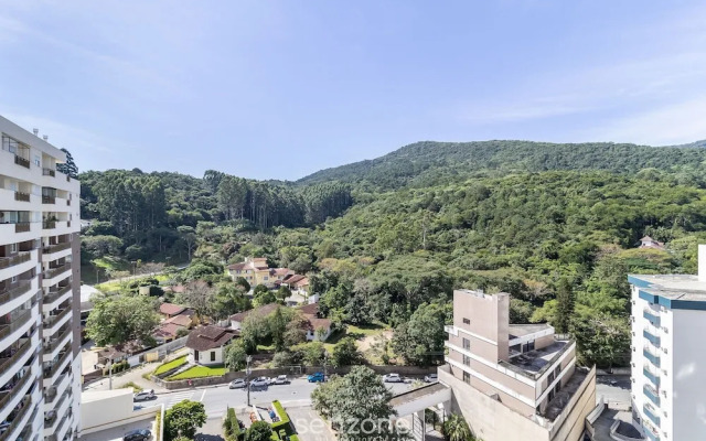 Apt With Private Barbecue and Pool Pea1301