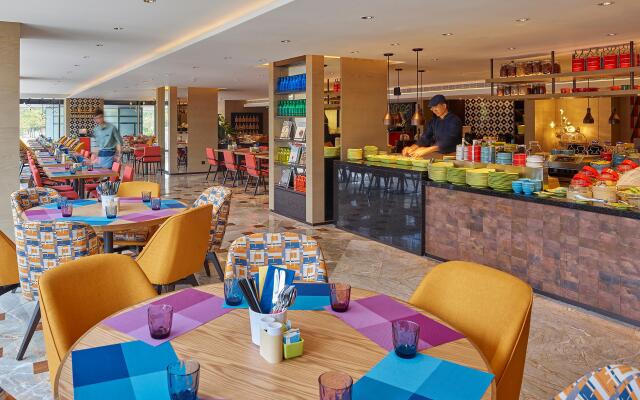 Hotel Indigo Kaohsiung Central Park by IHG