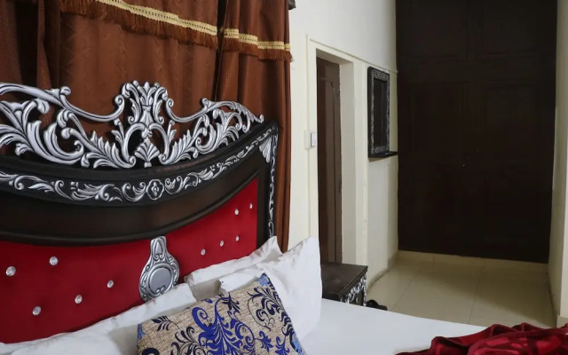 Budget Inn Guest House