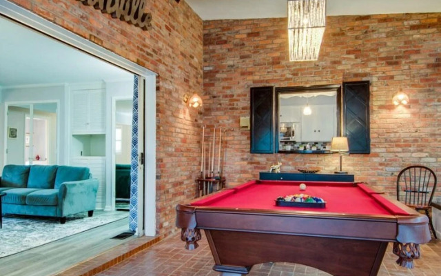 The Saunders Retreat