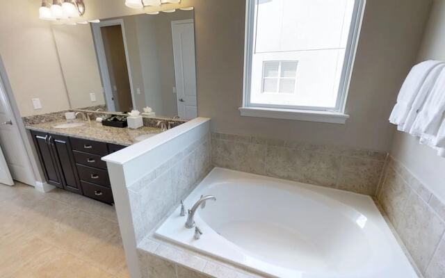 7632 Wilmington Loop