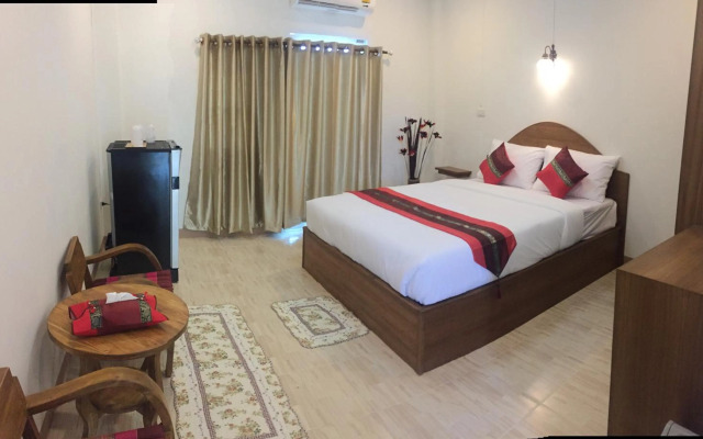Maesot Siri Hotel