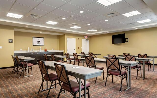Hampton Inn Poplar Bluff