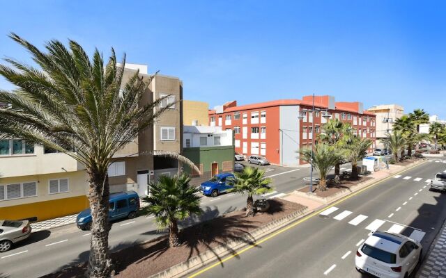 Modern and New Apartment in Arinaga Playa 1B