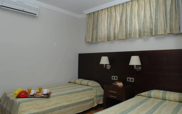 Rocamar Apartments