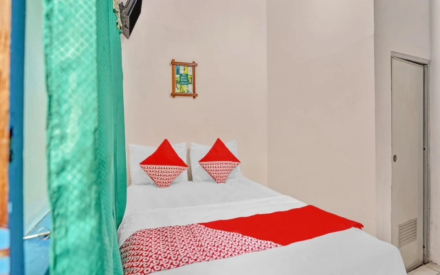 Homestay Jenggolo by Oyo Rooms
