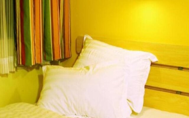 7Days Inn Huaihua Train Station Square