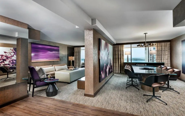 The Westin Harbour Castle, Toronto