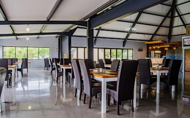Mount Shekinah Country Hotel