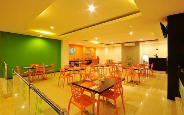 Pratama Hotel and Convention
