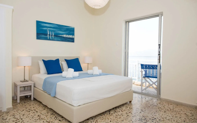 Spacious Apartment on the Beachfront