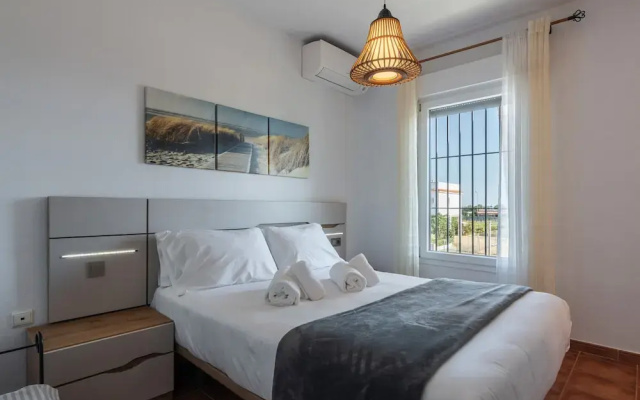 Spacious Chalet Close to the Beach