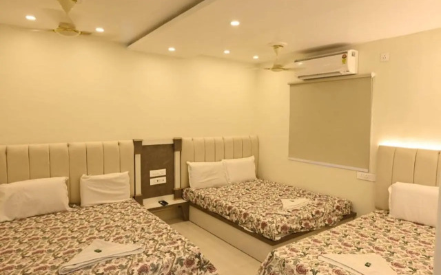 Hotel Arya
