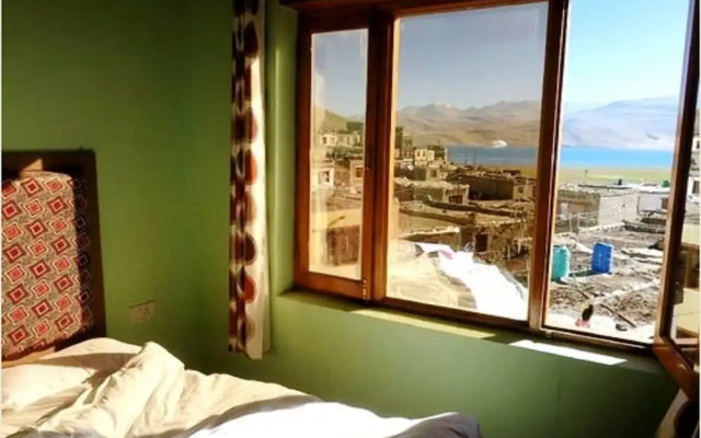 TIH Tsomoriri Hotel Lake View