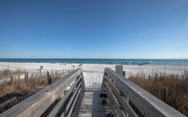 Emerald Towers by Southern Vacation Rentals