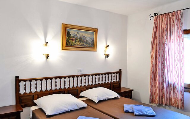 House Wolf Javea
