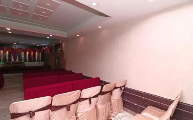 Hotel Days Inn by OYO