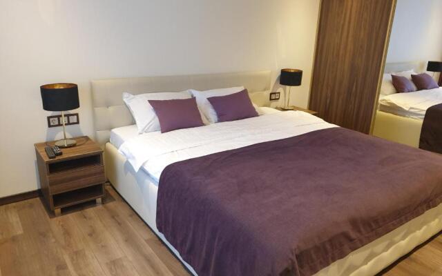 MARBEO 5 star luxury suites - Elkonu