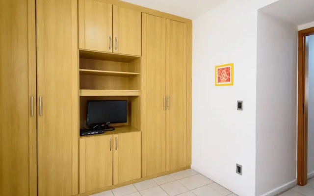 Omar do Rio - Apartamento FO407