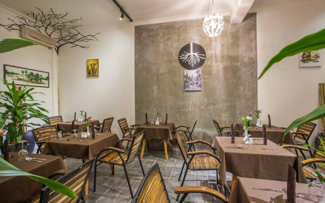 Ashia Hotel & Lounge