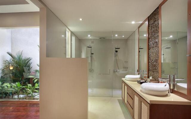 Villa J Deluxe