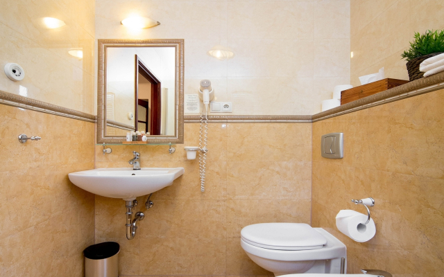Studio Lubelska Cracow by Renters