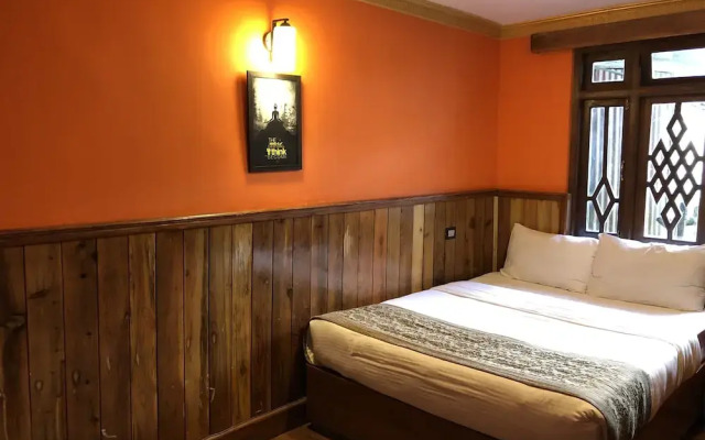 The Rope Resort