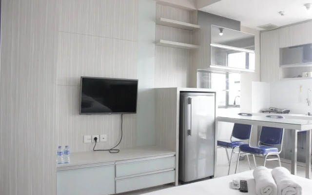 Spacious Studio Room at Sudirman Suites