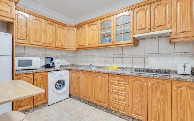 Three bedroom apartment ii near Sc