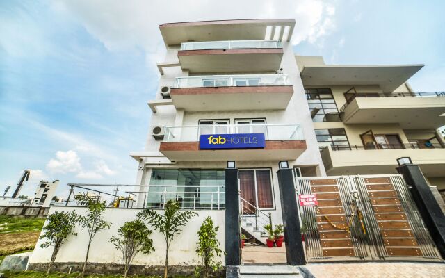 FabHotel NStay 32