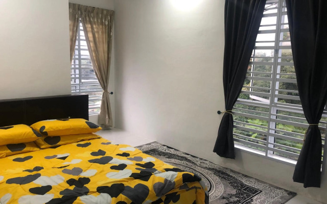 Ramadhina Eagle Eye View Home2stay Emerald Avenue