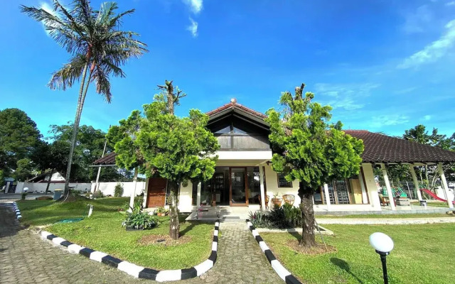Nataka Green