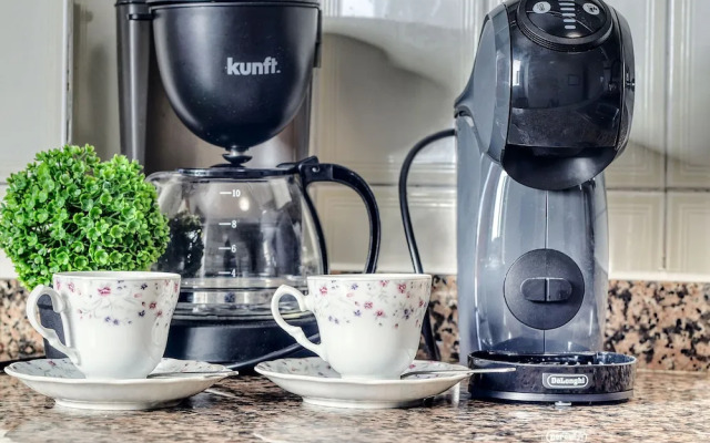 Retreat w Ocean Views Private Parking Ensuite