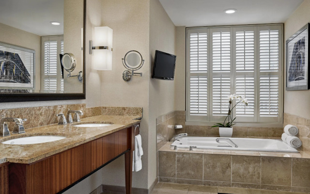 Loews New Orleans Hotel